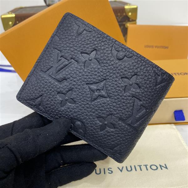 2026122105441757 820